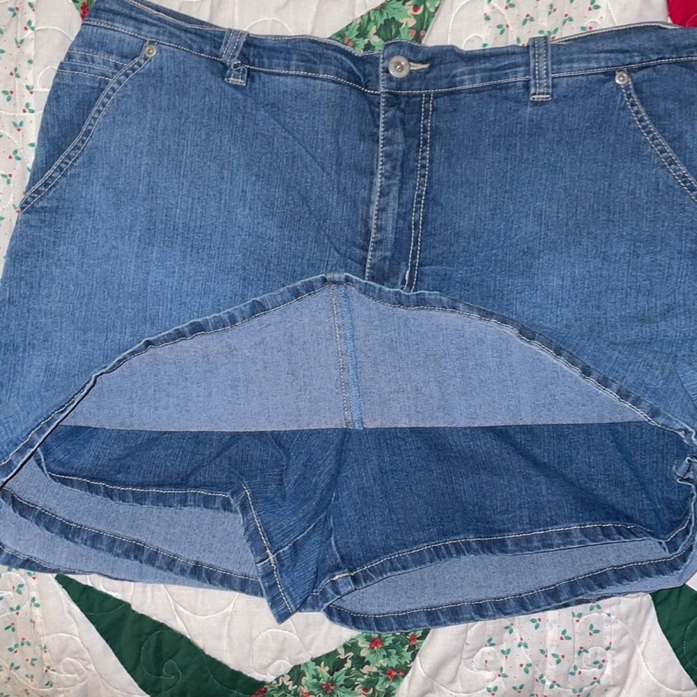 Gloria Vanderbilt skort size 18 - Picture 3 of 4